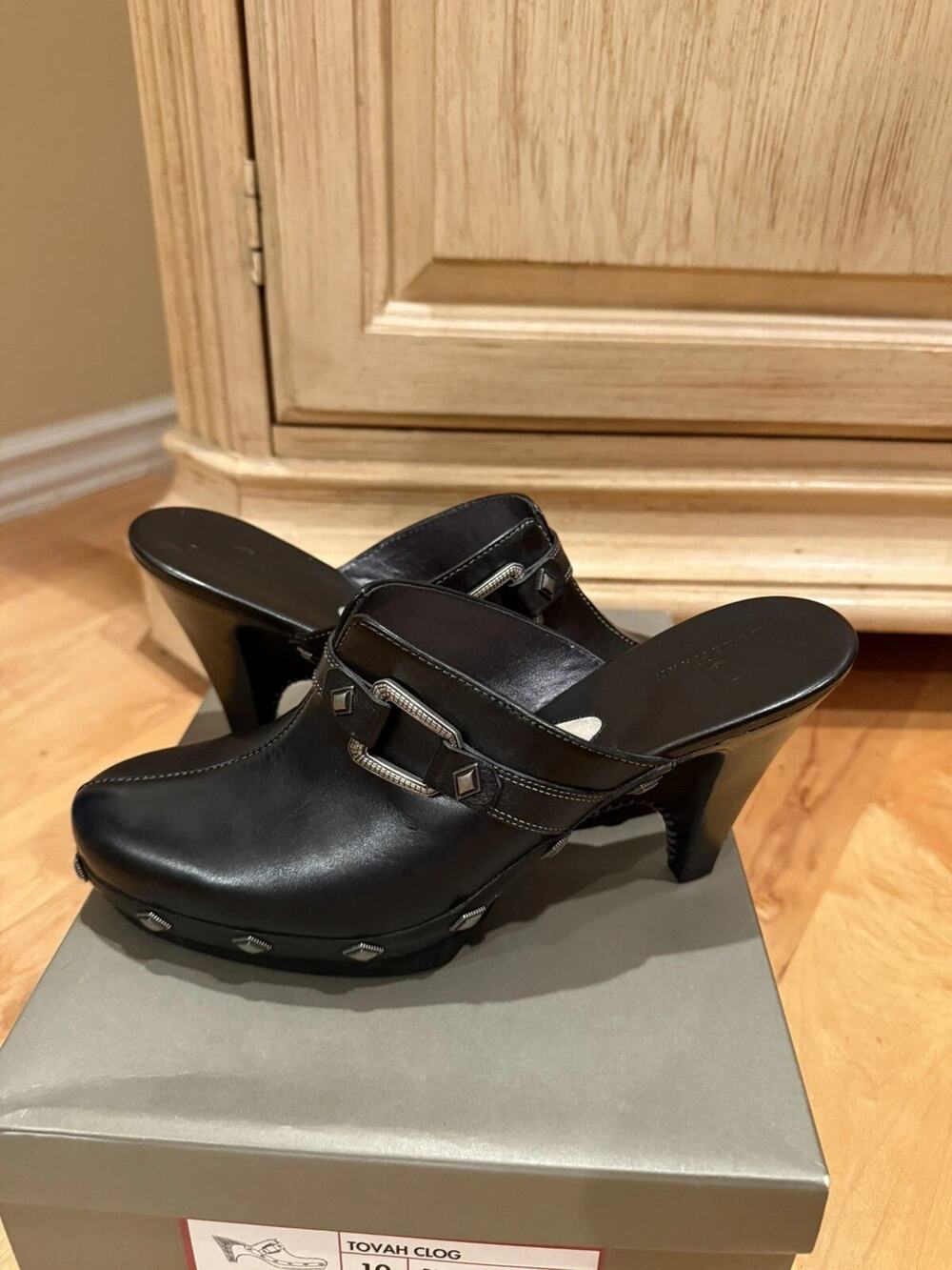 Cole Haan Tova Studded Suede Heeled Mules Clogs D20927 Women's Sz 10
